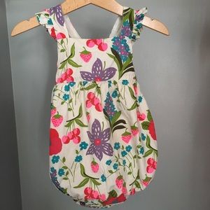 Boden bubble hem Romper